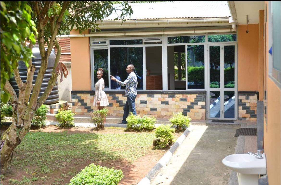 Merian Gardens And Guest House Mukono Town Eksteriør bilde